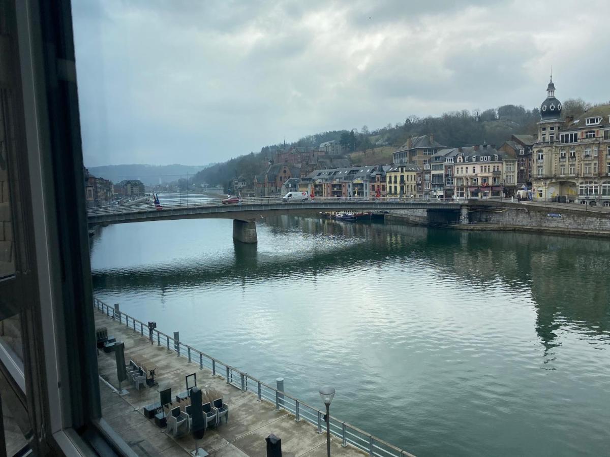 Le Coeur De Ville Dinant Buitenkant foto
