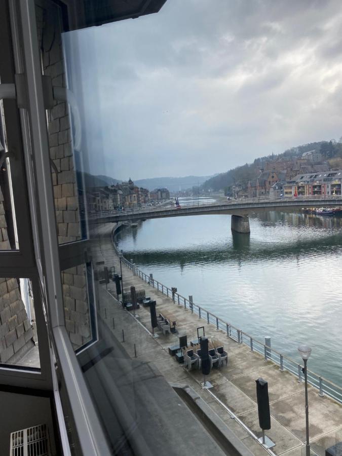 Le Coeur De Ville Dinant Buitenkant foto